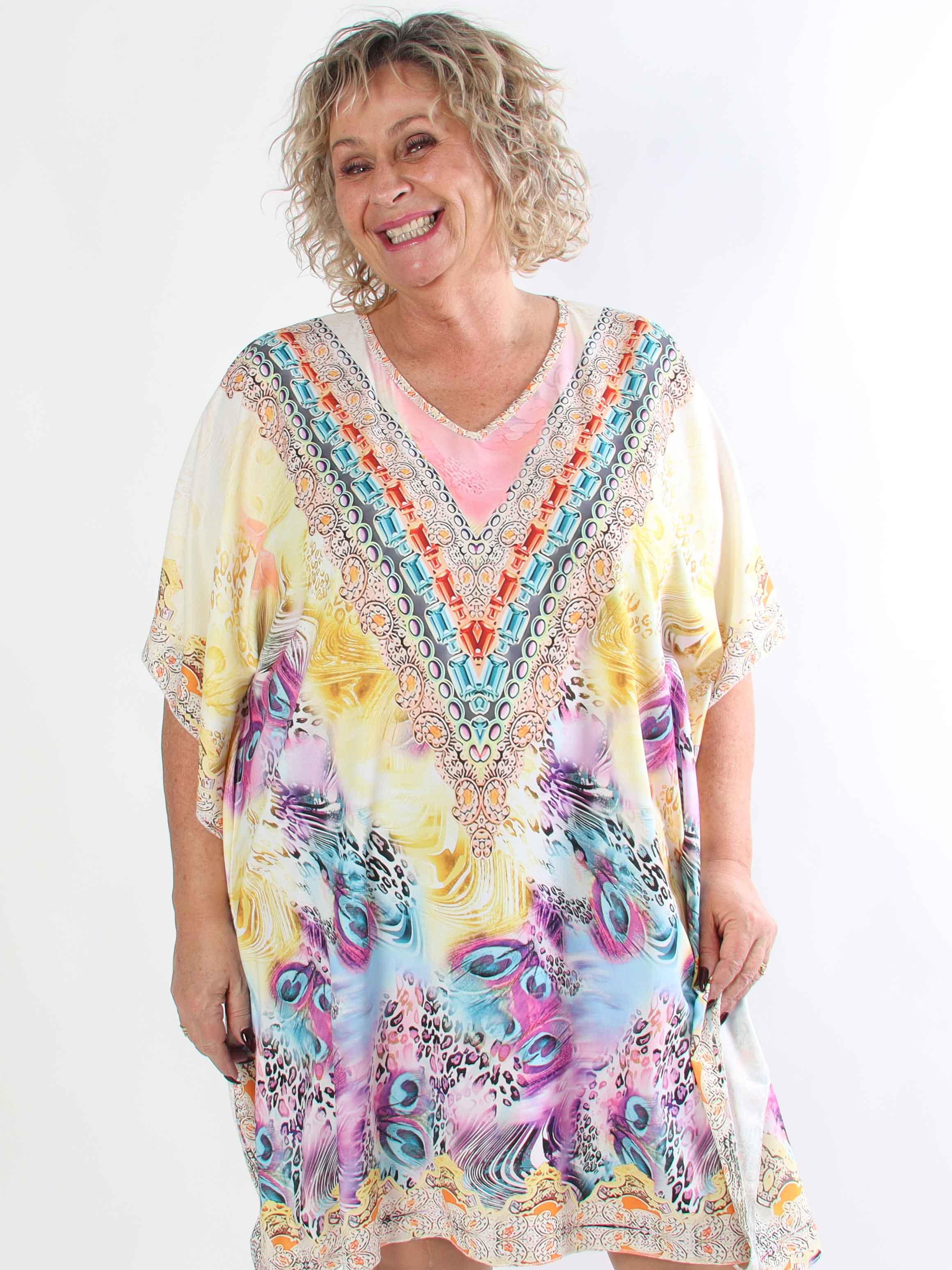 Faye - Plus size tunikakjole i viskose i flerfarvet mønster